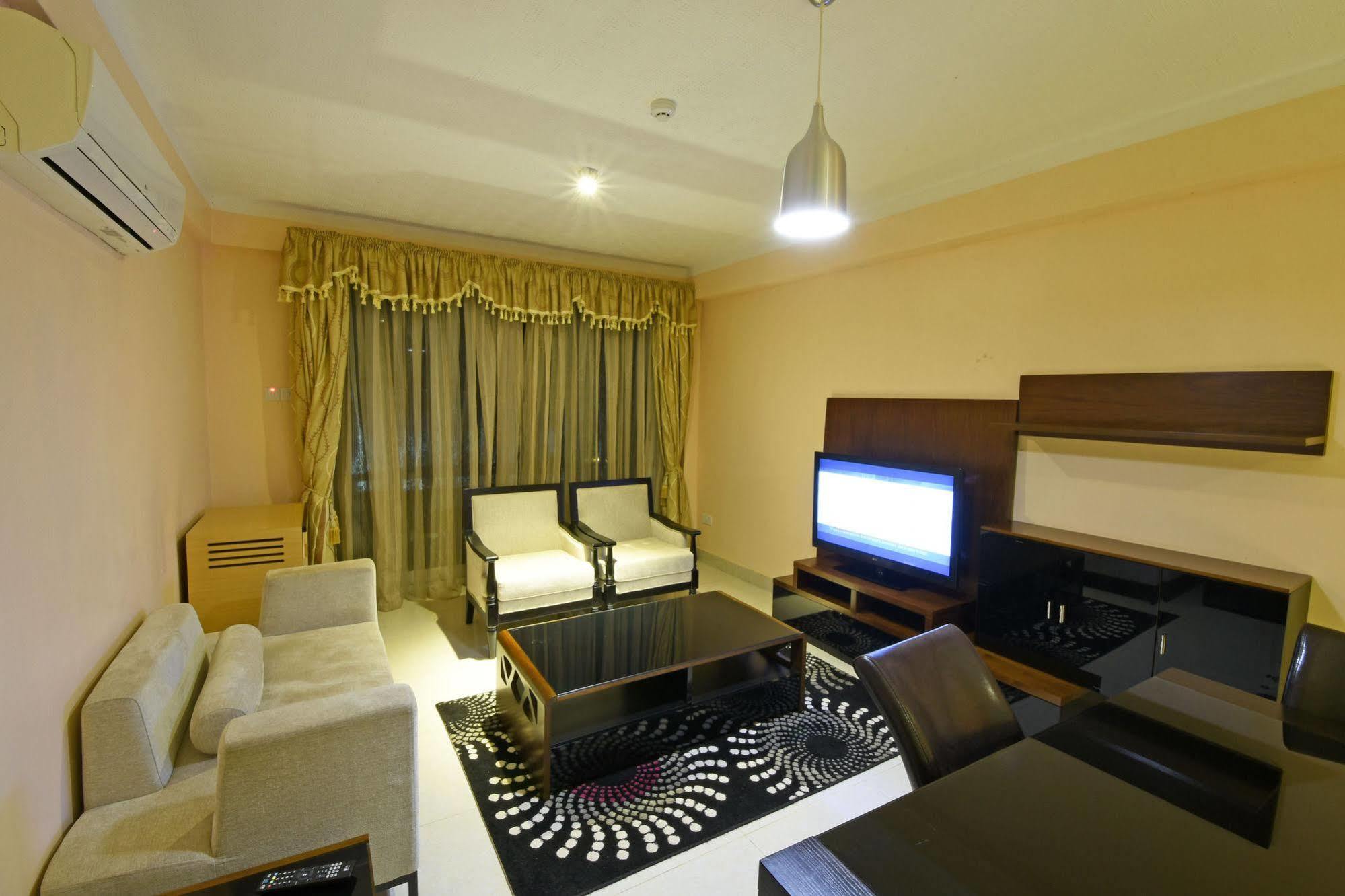Imperial Golf View Hotel Entebbe Exterior foto